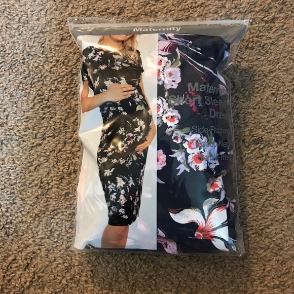 Maternity dress - Picture 1 of 1